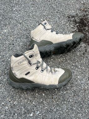 Oboz Women's Tan and Olive Hiking Boots - Waterproof Support